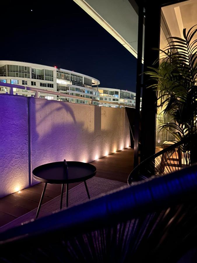 Skyline Elegance With Free Parking Apartment Bratislava Bagian luar foto