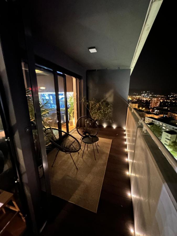 Skyline Elegance With Free Parking Apartment Bratislava Bagian luar foto